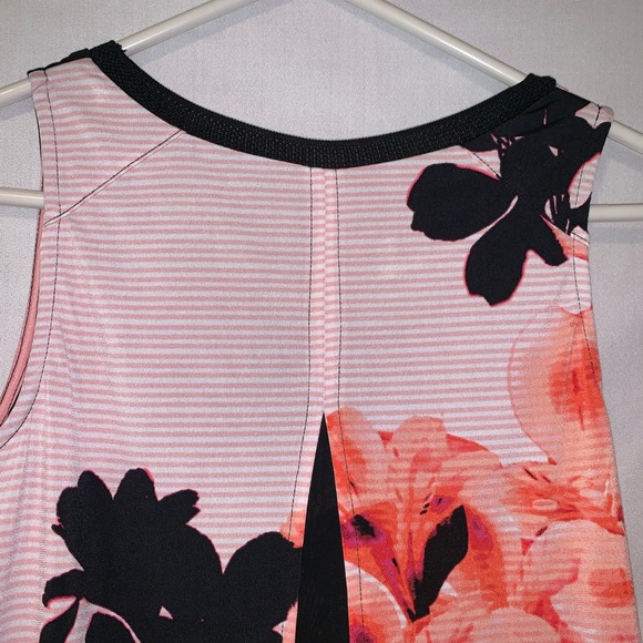 Worthington S Floral layered tank - Picture 7 of 8